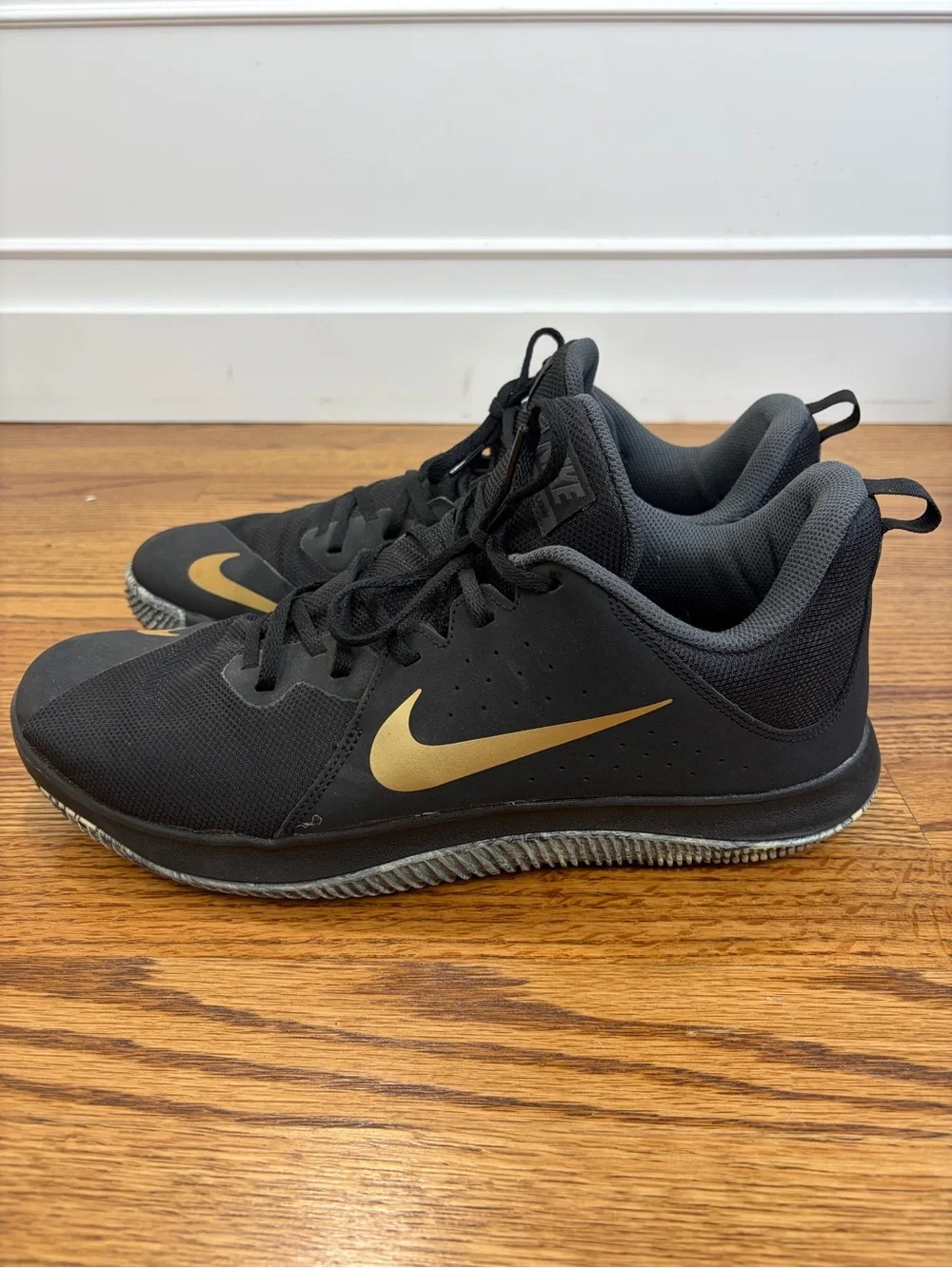Nike Fly.By Low Black/Gold (13)